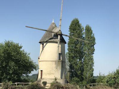 Вилла Moulin A Vent Le Champ Du Trail Saint-Cyr-des-Gats Экстерьер фото